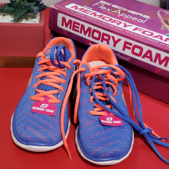 shoes - Picture 2 of 2